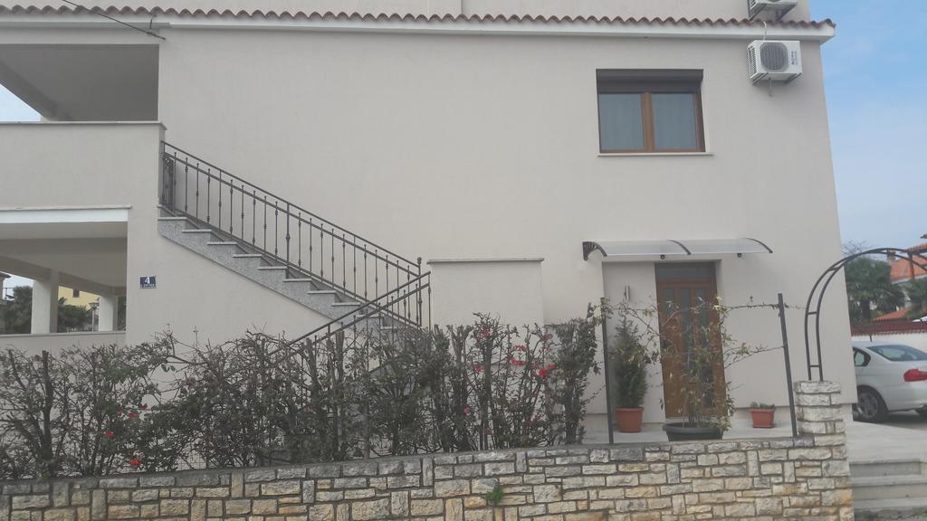 Apartments And Rooms Lorena 236 Rovinj Exterior photo